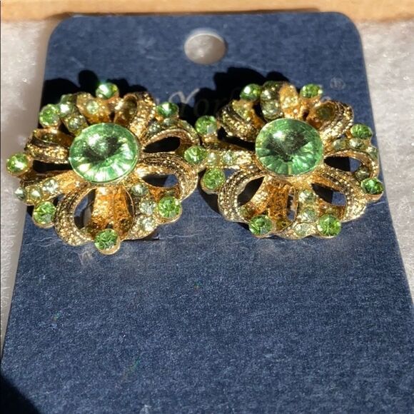 New York Style Floral Statement Clip On Earrings - Picture 2 of 7